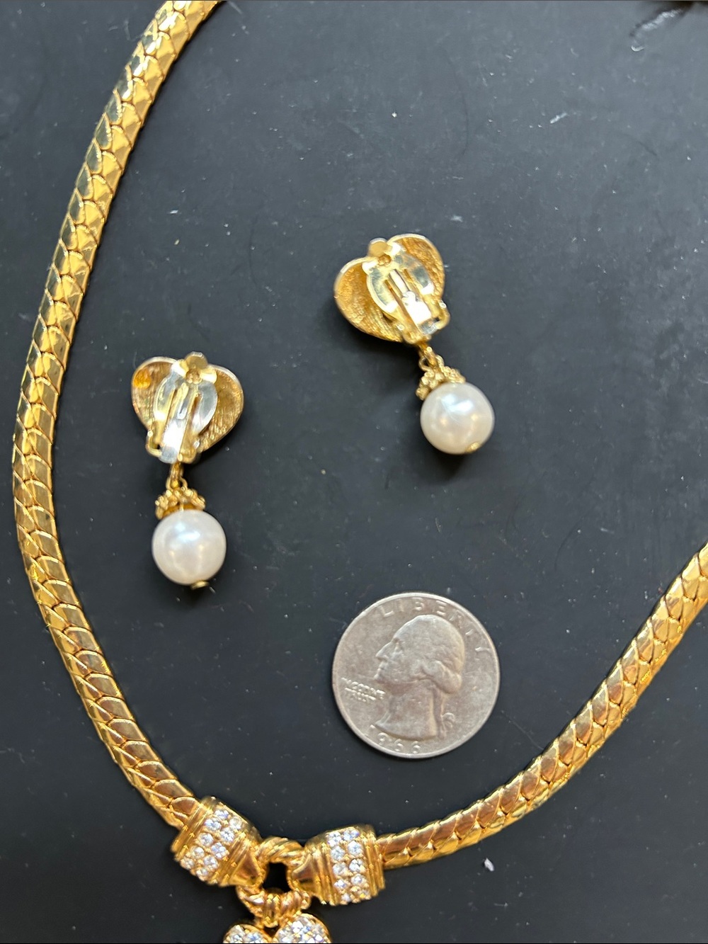 Gold Tone Crystal Pavé Heart Pendant Choker with clip earrings - Picture 5 of 6